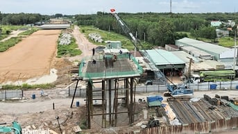 [Chùm ảnh] Những công trường không nghỉ lễ ở Đồng Nai