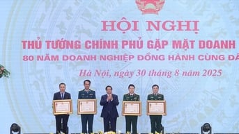 Tập đoàn Viettel đón nhận Huân chương Bảo vệ Tổ quốc hạng Nhất lần thứ hai