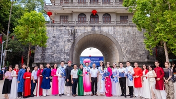 Đoàn công tác Sở Văn hóa, Thể thao và Du lịch Lạng Sơn tham gia Lễ hội du lịch biên quan Trung – Việt năm 2025