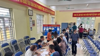 Các phường Vĩnh Hưng, Hoàng Liệt, Tương Mai tặng quà Quốc khánh 2-9 khoa học, thuận tiện cho nhân dân