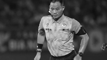 VFF는 고인이 된 심판 Tran Dinh Thinh의 가족을 추모하고 지원합니다.