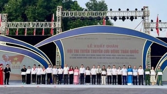 Diễu hành, biểu dương lực lượng tại Hội thi tuyên truyền lưu động toàn quốc năm 2025