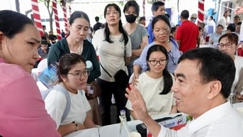 ĐH Quốc gia TP.HCM dẫn đầu bảng xếp hạng SARAP về thành tựu bài báo nghiên cứu nửa đầu năm 2025