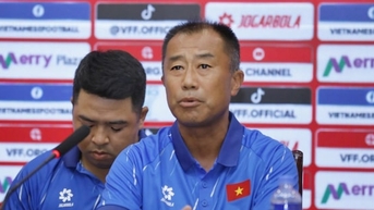 오키야마 마사히코 감독은 베트남 팀이 U20 여자 아시안컵 결승에 진출하도록 도울 수 있을 것이라고 확신합니다.