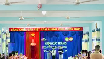 Lâm Đồng: Trao hơn 100 triệu đồng cho nhân vật Hoa Cúc Trắng tại xã Đạ Tẻh