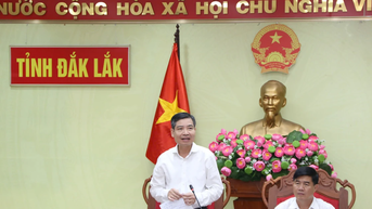 ប្រធាន​សាលា​ខេត្ត Dak Lak ស្នើ​ឲ្យ​វិស័យ​អប់រំ​លើក​កម្ពស់​គុណភាព​ជា​រួម