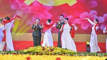 “Dưới cờ vinh quang” kết nối ba miền, tôn vinh hình tượng Bộ đội Cụ Hồ