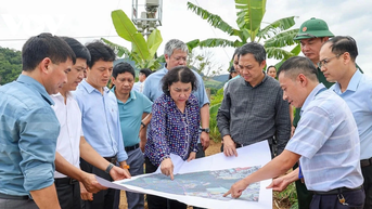 Son La ស្នើ​សាងសង់​សាលា​អន្តរ​កម្រិត​ចំនួន ១៣ នៅ​តាម​ព្រំដែន ដោយ​មាន​ទុន​វិនិយោគ​សរុប ២.៦៩៦ ពាន់​លាន​ដុង។