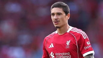 “Chân gỗ” Darwin Nunez sắp có thu nhập cao hàng đầu thế giới