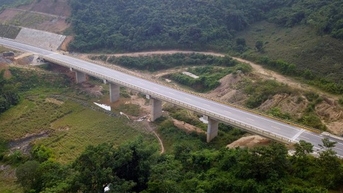 ការបន្ថែមគម្រោងជាតិសំខាន់ៗជាច្រើន ដែលជាគន្លឹះនៃវិស័យដឹកជញ្ជូន