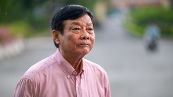 호 삼촌을 배웅하기 위한 특별 비행을 기억하며
