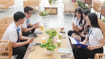 ចាប់ពីថ្ងៃនេះតទៅ សាកលវិទ្យាល័យជាតិចំនួនពីរត្រូវបានគ្រប់គ្រងជាផ្លូវការដោយក្រសួងអប់រំ។