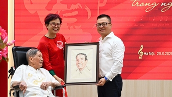 Nhạc sĩ Phạm Tuyên với khoảnh khắc lịch sử của 'Như có Bác trong ngày đại thắng'