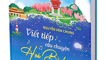 តន្ត្រីករ Nguyen Van Chung សម្ពោធសៀវភៅ "បន្តរឿងសន្តិភាព"