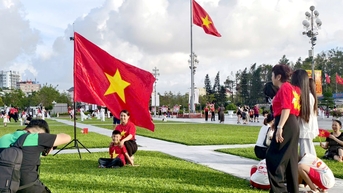 ជ្រើសរើស "ទេសចរណ៍ក្នុងស្រុក" នៅថ្ងៃទី 2 ខែកញ្ញា ទីលានហូជីមិញ និងហាងកាហ្វេក្លាយជាកន្លែងប្រជុំ