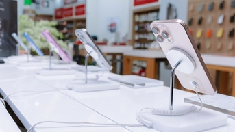 iPhone 17 ចេញលក់ហើយ តម្លៃម៉ូដែលចាស់ធ្លាក់ចុះខ្លាំង