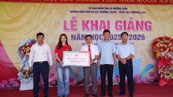 Lifebuoy ជួយកុមារ Dien Bien ត្រឡប់ទៅសាលារៀនវិញស្អាត មានសុខភាពល្អ និងសុវត្ថិភាព