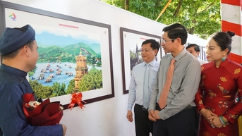 ពិធីប្រគល់រង្វាន់ និងបើកការតាំងពិព័រណ៌ “វៀតណាមតាមកែវភ្នែកអ្នកថតរូបអន្តរជាតិ”