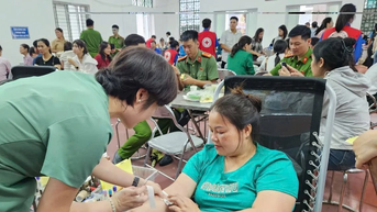 Tiếp nhận 406 đơn vị máu tại Ngày hội “Giọt hồng biên cương”