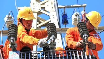 Giá điện: Cần chia sẻ và công bằng