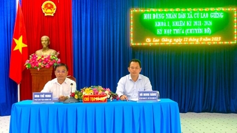 Cu Lao Gieng 및 Nhon My 공동체에서 인민위원회 회의 개최