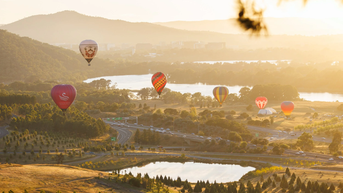 Lễ hội Canberra Balloon Spectacular: Trải nghiệm rực rỡ trên bầu trời nước Úc