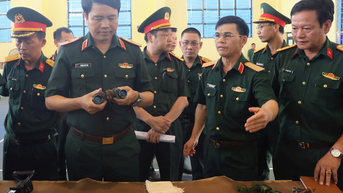 Bộ Quốc phòng khảo sát chất lượng vũ khí, trang bị tại Sư đoàn 316