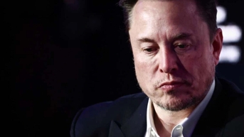 Chuyện ở Tesla: 1.000 tỷ USD có thể giữ chân Elon Musk?
