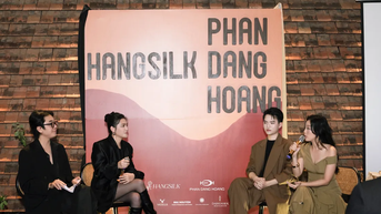 디자이너 Phan Dang Hoang이 밀라노 패션 위크에 Nguyen Gia Tri의 그림에서 영감을 가져왔습니다.