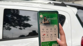 Lái xe cần có tài khoản giao thông để qua trạm thu phí