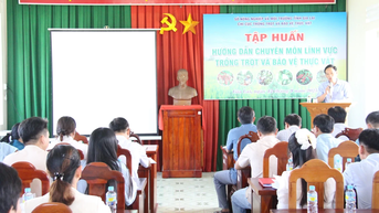 វគ្គបណ្តុះបណ្តាលដល់សិស្សានុសិស្សជាង៥០នាក់នៅថ្នាក់មូលដ្ឋានលើការដាំដុះដំណាំ និងការការពាររុក្ខជាតិ