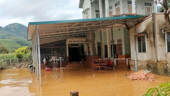 16 nhà dân bị hư hỏng do mưa lũ