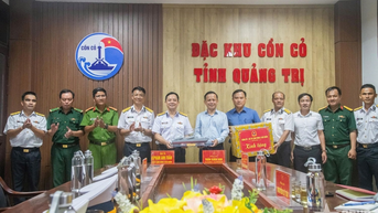Tư lệnh Vùng 3 Hải quân kiểm tra Trạm Radar 540 (Trung đoàn 351)
