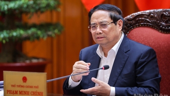 អនុវត្តយ៉ាងម៉ឺងម៉ាត់នូវគោលដៅនៃស្ថិរភាពម៉ាក្រូសេដ្ឋកិច្ច ការគ្រប់គ្រងអតិផរណា និងការលើកកម្ពស់កំណើន