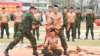 យុវជននៃយោធាខេត្ត Quang Ninh៖ ផ្សព្វផ្សាយសុទិដ្ឋិនិយមក្នុងសួនផ្កាត្រាប់តាម