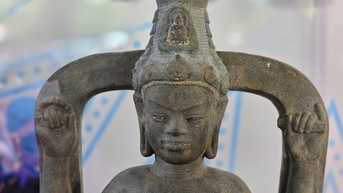 រូបសំណាក Avalokitesvara Bac Binh ត្រូវបានគេទទួលស្គាល់ថាជាសម្បត្តិជាតិ