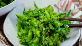 Mùa thu, đừng quên thưởng thức món ngon hỗ trợ thải độc gan, kháng khuẩn và dưỡng nhan với loại rau độc đáo này