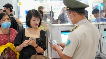 Áp dụng sinh trắc học VNeID tại 100% sân bay trong tháng 10/2025