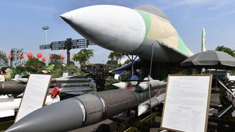 '킹코브라' Su-30MK2의 위력을 만들어내는 미사일 5종