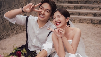 រូបថតអាពាហ៍ពិពាហ៍ដ៏ស្រស់ស្អាត 'កាន់តែមើលពួកគេកាន់តែស្រលាញ់' របស់តារាសម្តែង Dinh Tu និង Ngoc Huyen