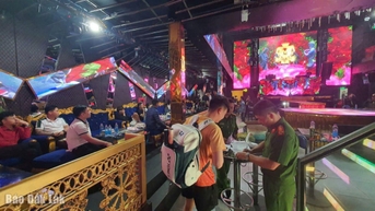 បង្ក្រាប​សង្វៀន​ជួញ​ដូរ​គ្រឿង​ញៀន​ក្នុង​បារ​ Monaco