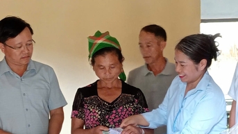 Lễ tân gia ấm cúng nơi rốn lũ Nhôn Mai (Nghệ An)
