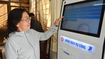 Kien Luong កែលម្អគុណភាពសេវារដ្ឋបាល