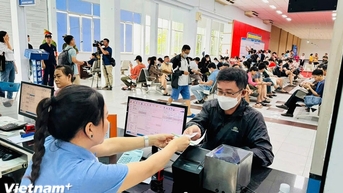 9월 20일부터 Tet Binh Ngo 휴가 기차표 판매 시작