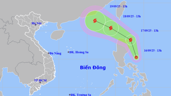 Áp thấp nhiệt đới ngoài khơi Philippines có thể mạnh lên thành bão và vào Biển Đông