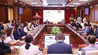 Việt Nam - Nga tăng cường hợp tác đào tạo cán bộ lãnh đạo, quản lý