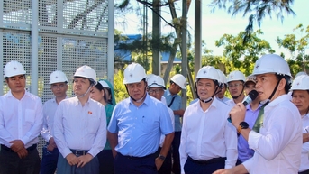 Đoàn Giám sát Quốc hội khảo sát thực tế tại Trung tâm Điện lực Vĩnh Tân