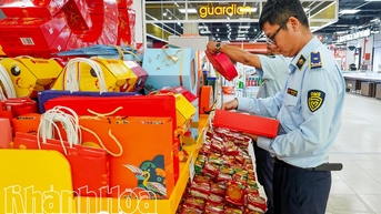 Tăng cường kiểm soát thị trường Tết Trung thu
