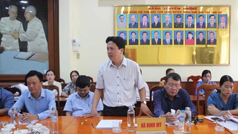 ការលុបបំបាត់ឧបសគ្គក្នុងវិស័យកិច្ចការផ្ទៃក្នុង