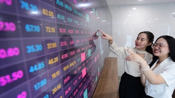 CP Vietnam, Highlands Coffee និងស៊េរី "យក្ស" កំពុងប្រណាំងដើម្បីផ្សព្វផ្សាយជាសាធារណៈ